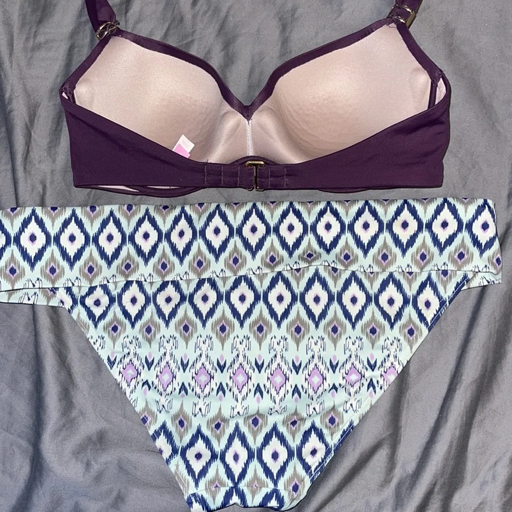 Victoria secret bikini - Picture 2 of 2